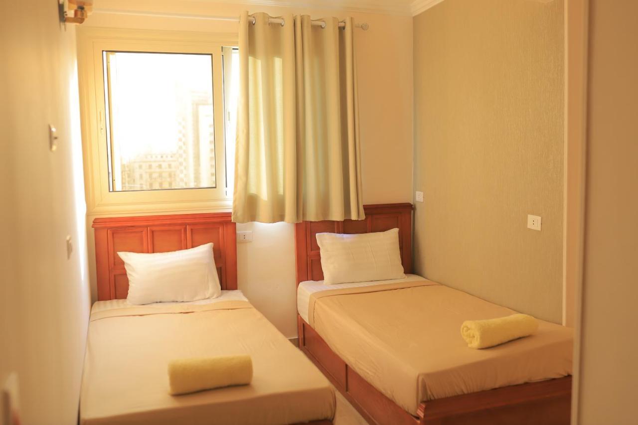 Hostel Champollion