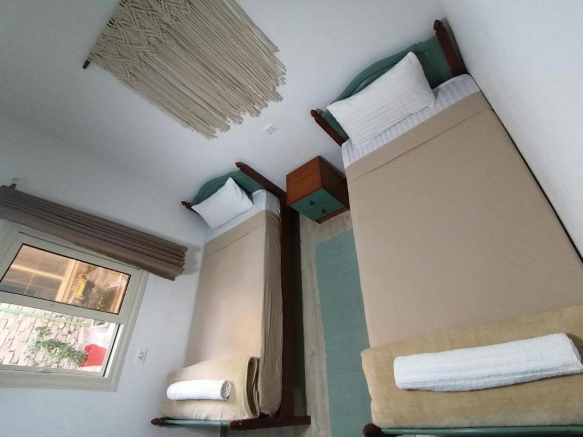 Champollion Albergue *
